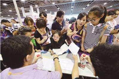 填個志愿要花兩萬元？解碼長沙高考志愿填報機構的“產品”與爭議